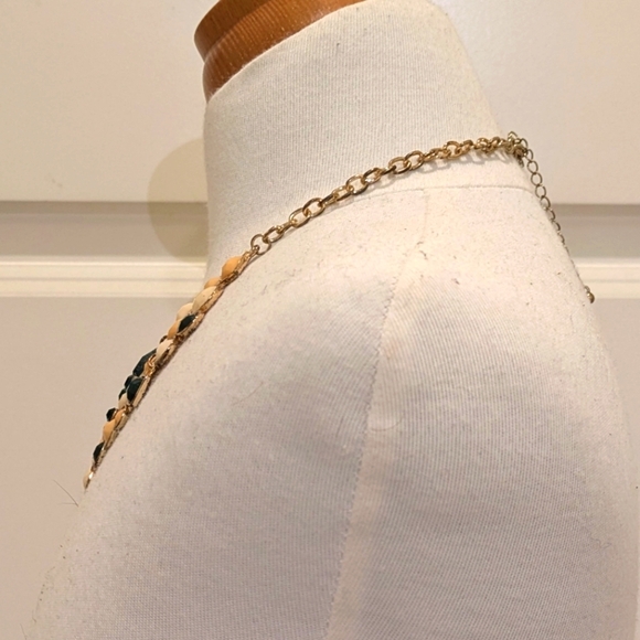 $5 Item 2000s 17-20" Goldtone Bib Necklace with Green Gold and Cream Faux Stones - Picture 3 of 7